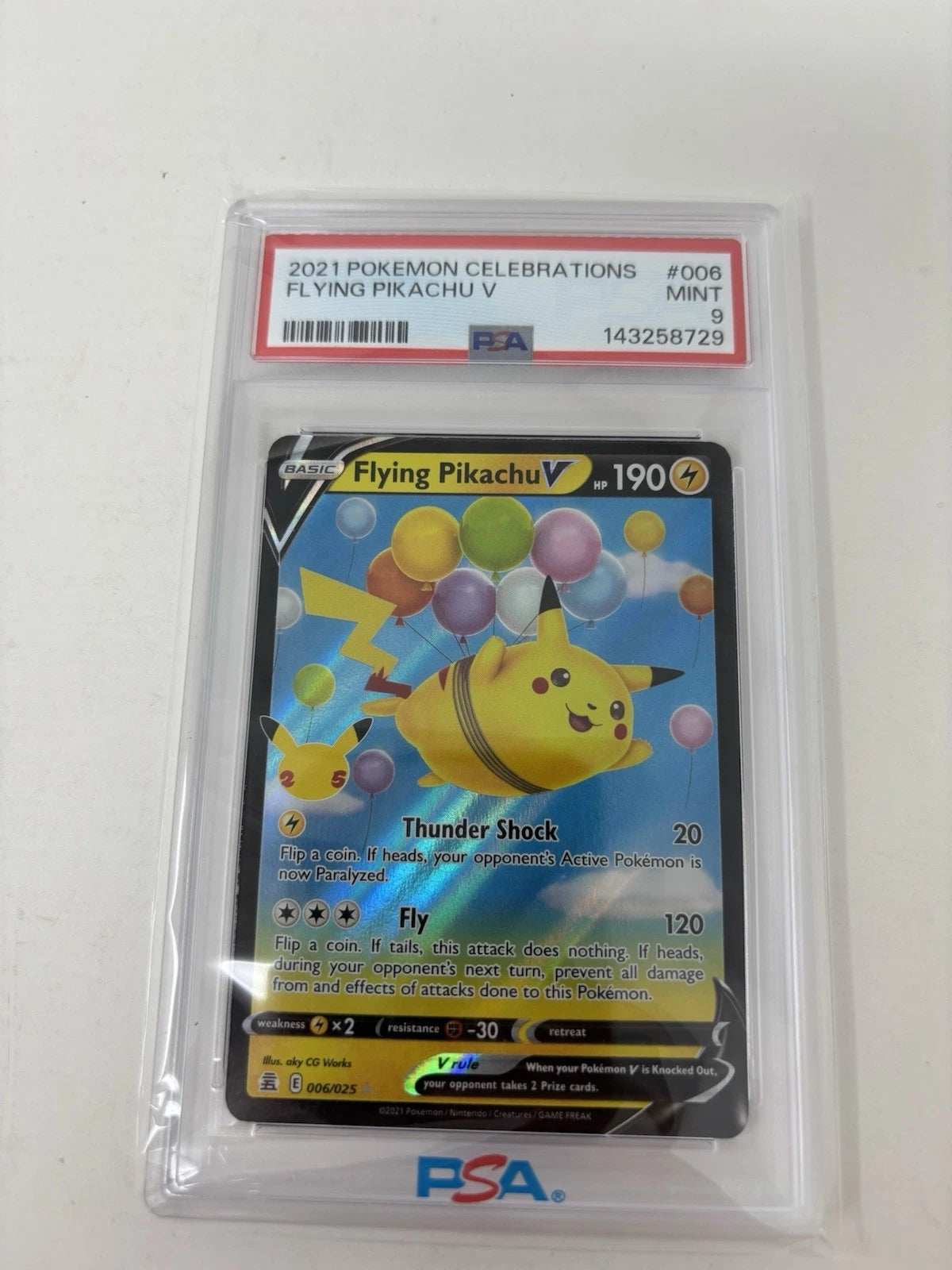 Pokémon Celebrations Flying Pikachu V 006/025 Psa 9